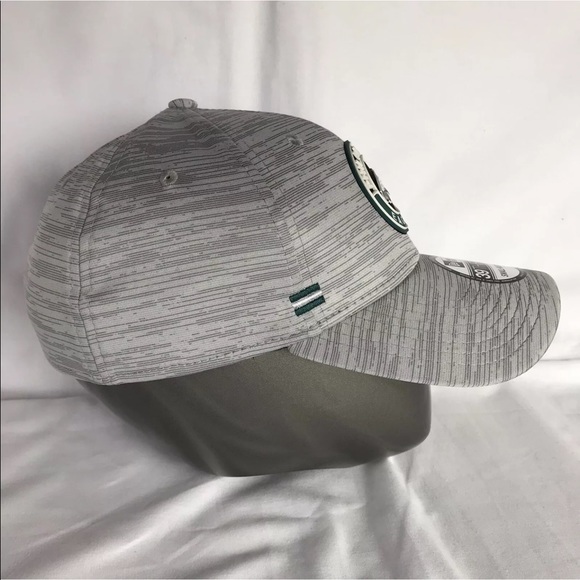 Philadelphia Eagles 39Thirty NFL Sidelines S/M Cap - Picture 7 of 12